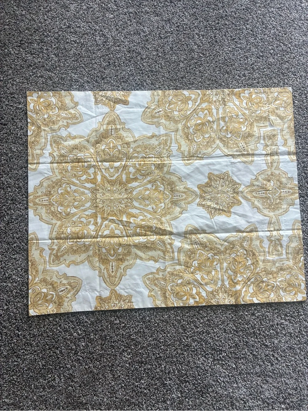 Pottery Barn Britt Yellow Gold Medallion King Duvet + Pillow Sham Boho EUC